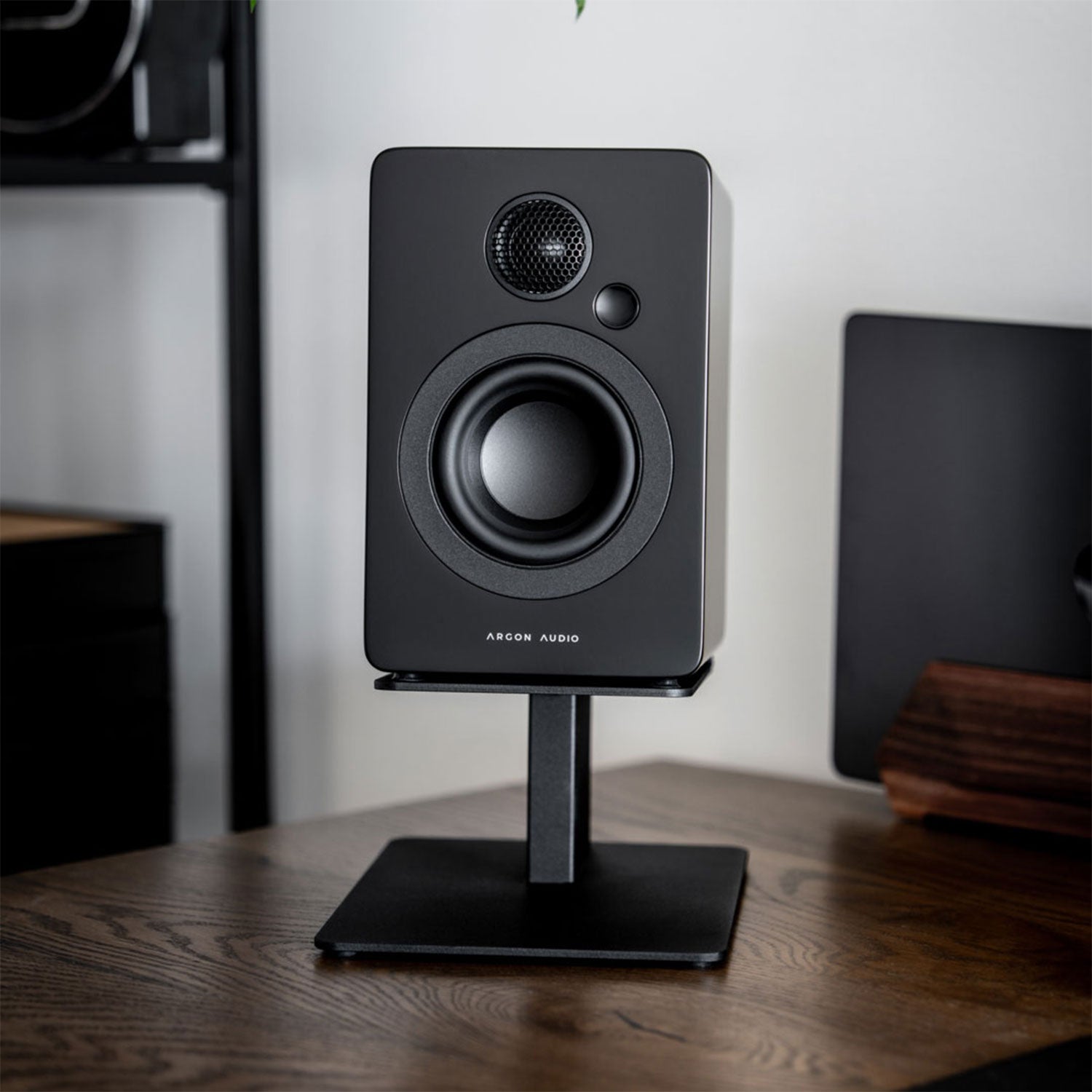 DESKTOP STANDS