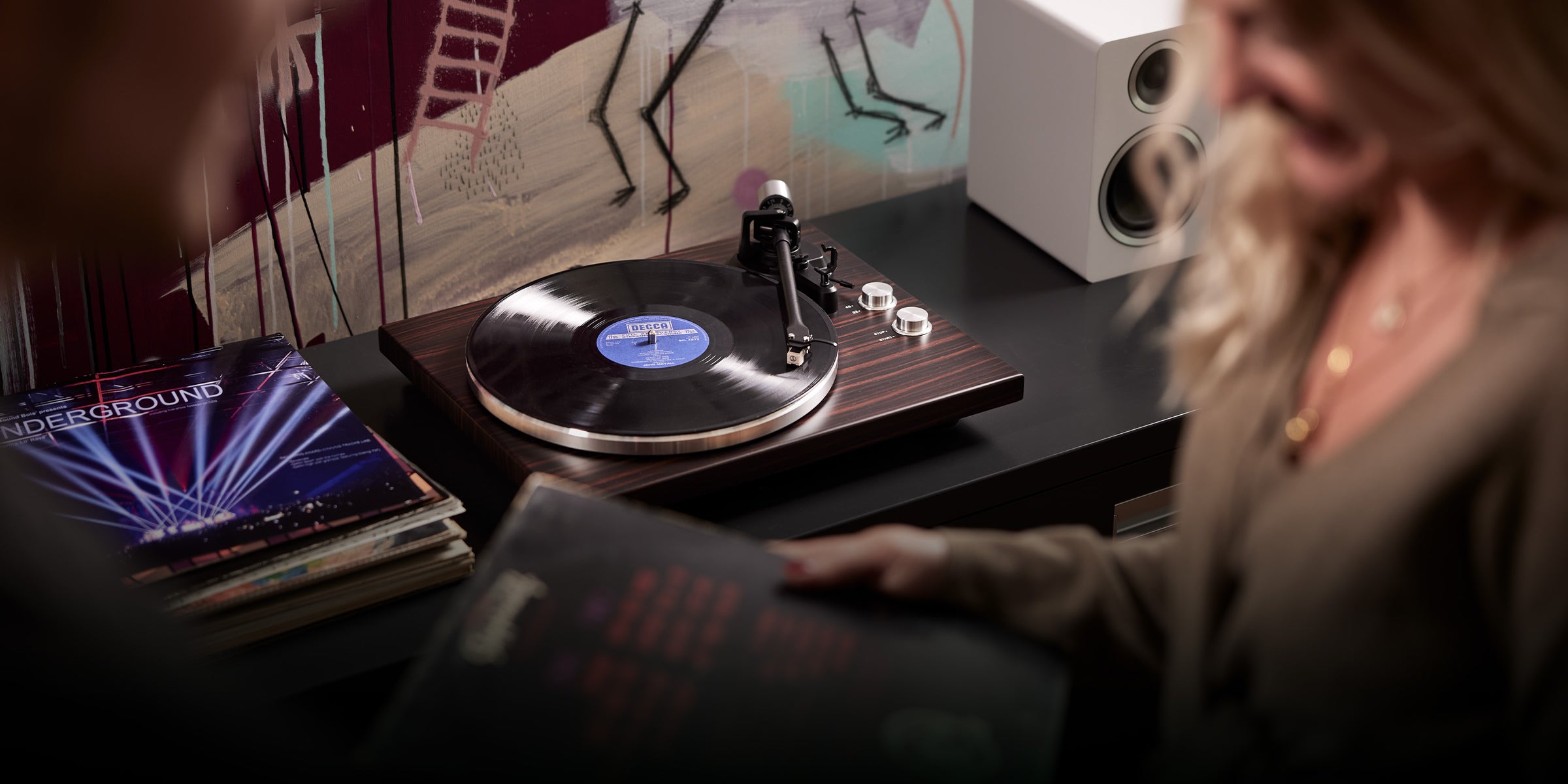 Turntables Get authentic vinyl sound with our hasslefree turntables